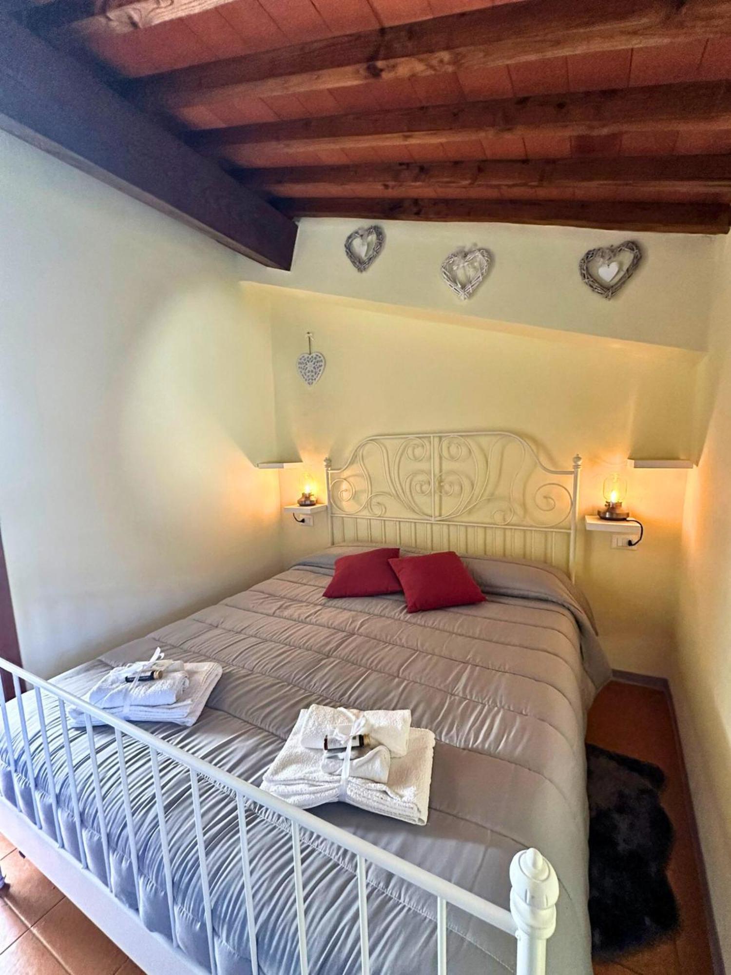 Agriturismo Tassinaia Понтассьеве Экстерьер фото